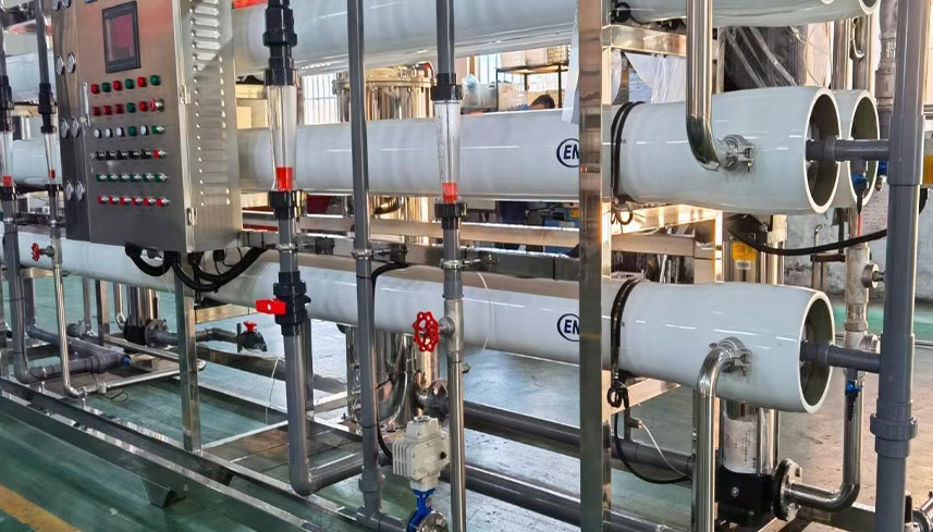 A Sewage Treatment Plant in Xinjiang’s Adoption of Hedelong FRP Membrane Housings
